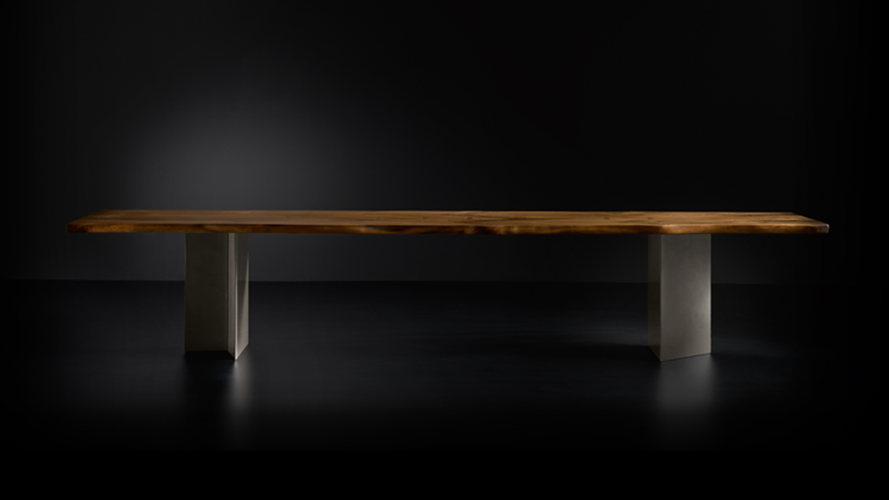 Vero Table in solid walnut or solid oak with Boomerang wood and metal leg