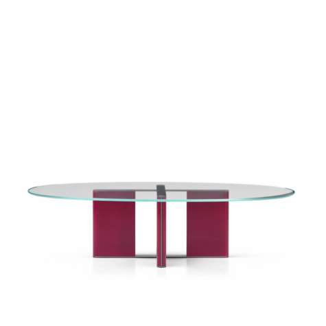 Oval Coffee table in extra-clear bevelled glass with legs available in lacquered versions